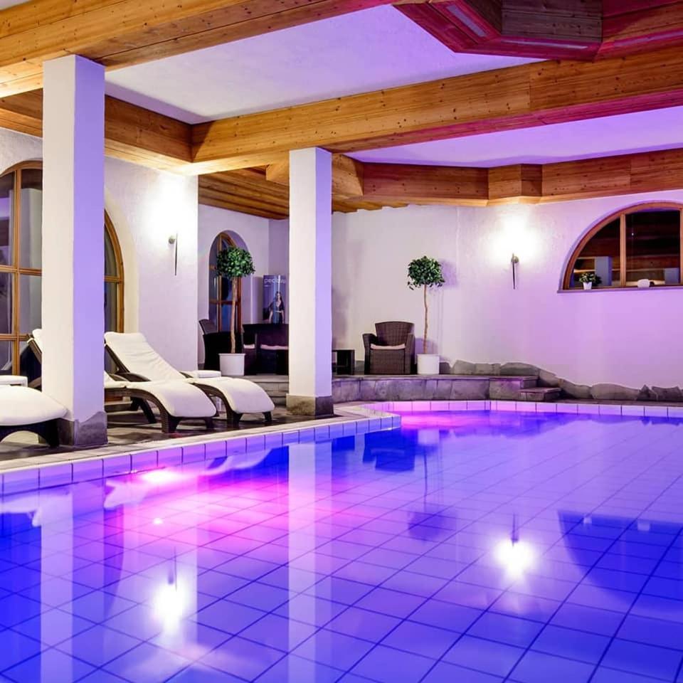 Holzschuhs Schwarzwaldhotel Baiersbronn Bagian luar foto